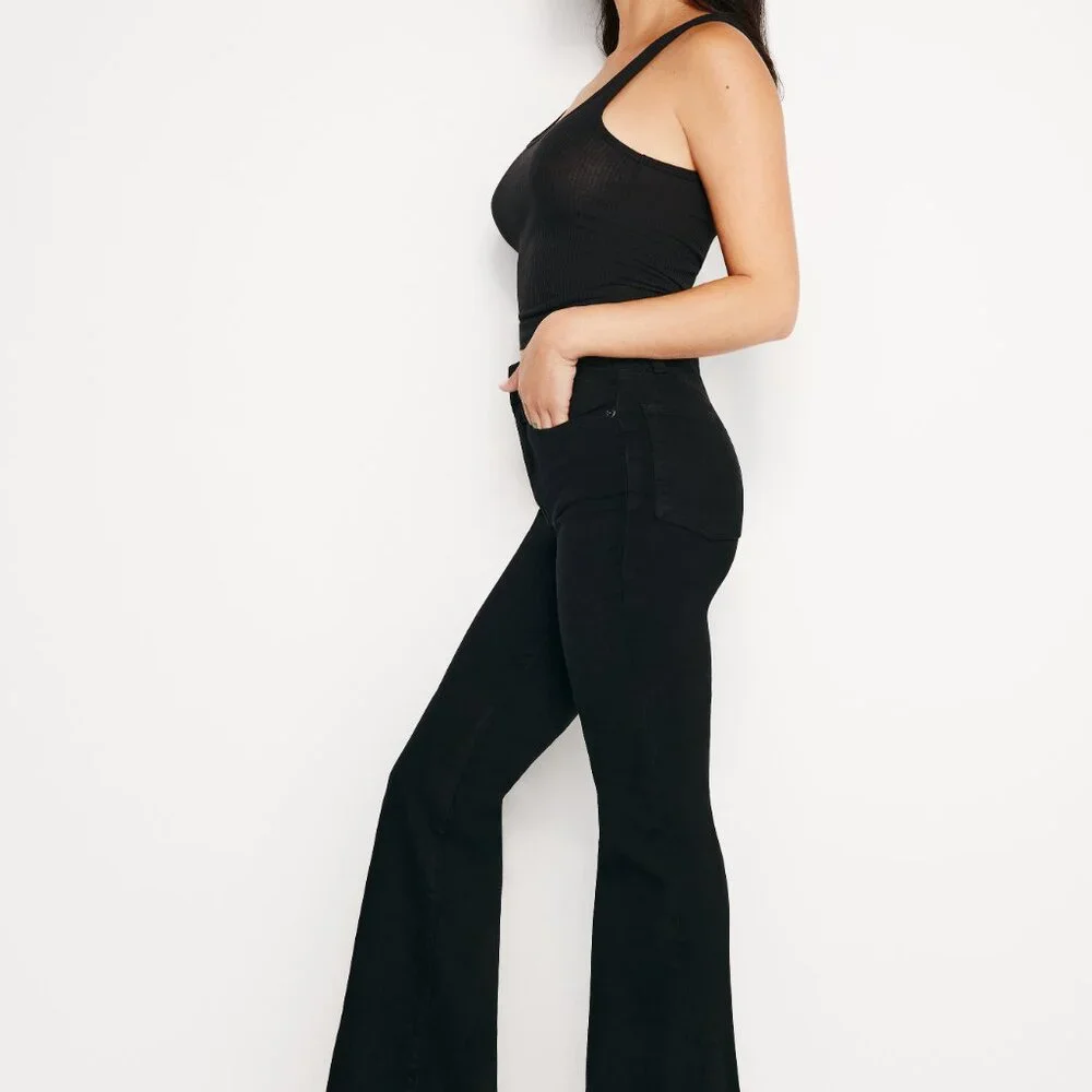 Good American Women's | Good Petite Flare Jeans Black - Picture 2 of 8